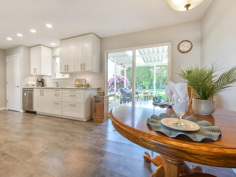 6336 Charbray Place, Surrey, BC, V3S 5H6 - 7