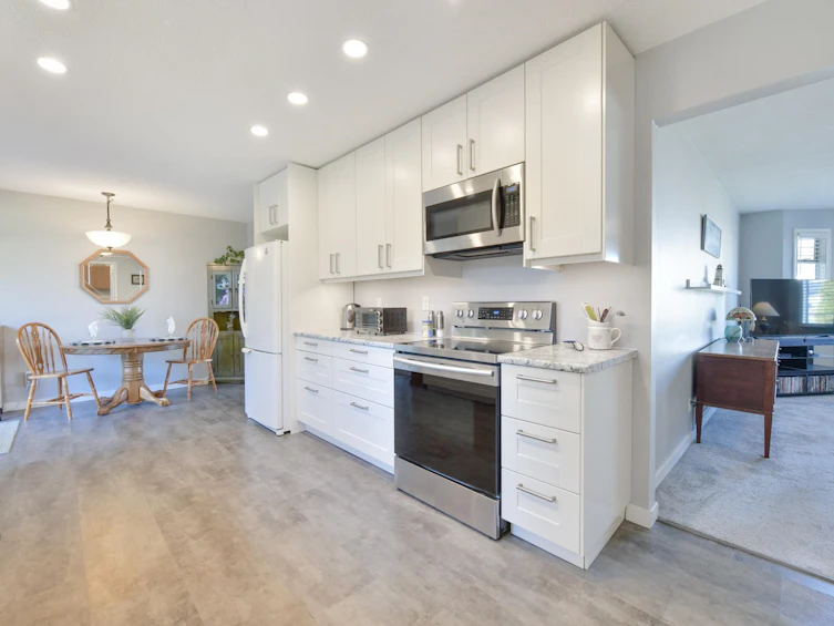 6336 Charbray Place, Surrey, BC, V3S 5H6 - 9