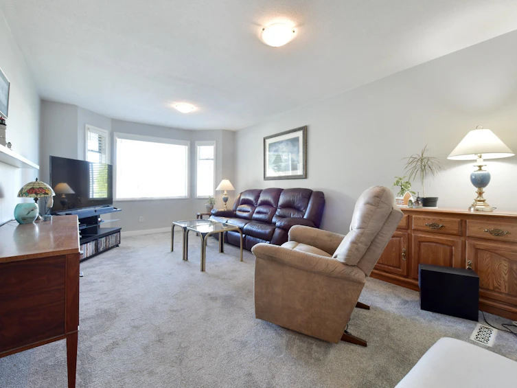6336 Charbray Place, Surrey, BC, V3S 5H6 - 11