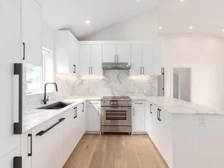 849 E 19th Avenue, Vancouver, BC, V5V 1K6 - 3