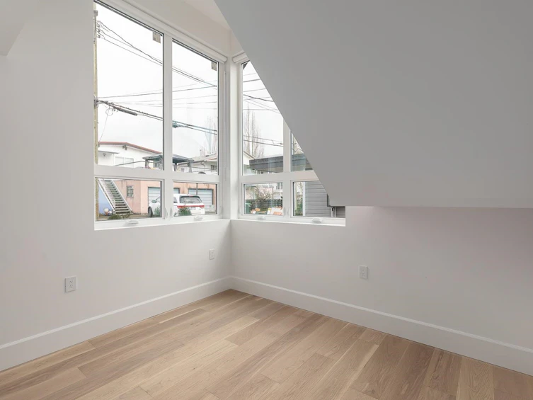 849 E 19th Avenue, Vancouver, BC, V5V 1K6 - 11