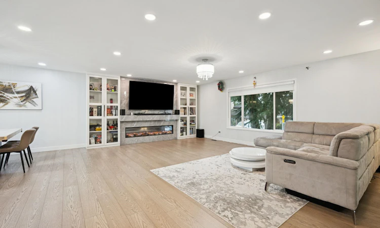 4811 Lancelot Drive