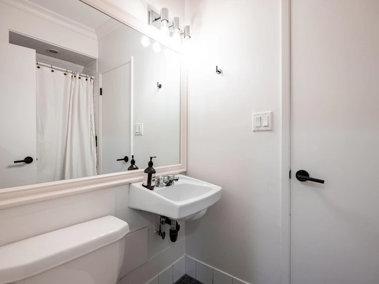 137-3300 Capilano Road, North Vancouver, BC, V7R 4H8 - 33