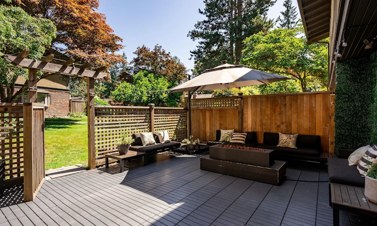 137-3300 Capilano Road