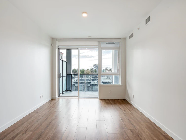 712-10448 University Drive, Surrey, BC, V3T 0K1 - 2