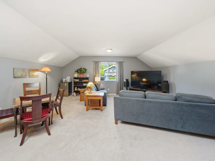 4575 Cliffmont Road, North Vancouver, BC, V7G 1J8 - 22