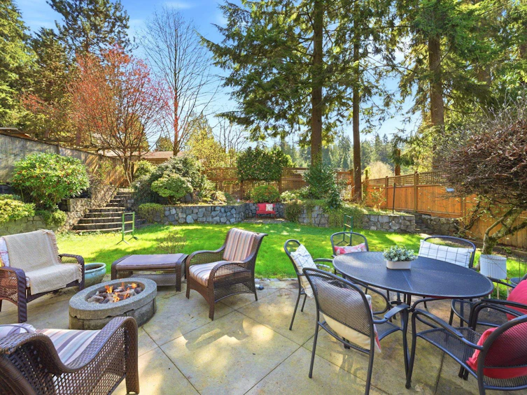 4575 Cliffmont Road, North Vancouver, BC, V7G 1J8 - 32