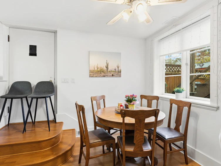 2582 W 6th Avenue, Vancouver, BC, V6K 1W5 - 32