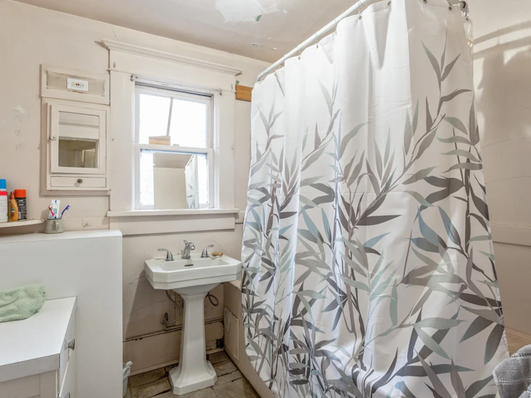 2582 W 6th Avenue, Vancouver, BC, V6K 1W5 - 27