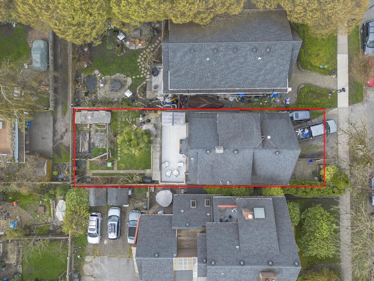 2582 W 6th Avenue, Vancouver, BC, V6K 1W5 - 4