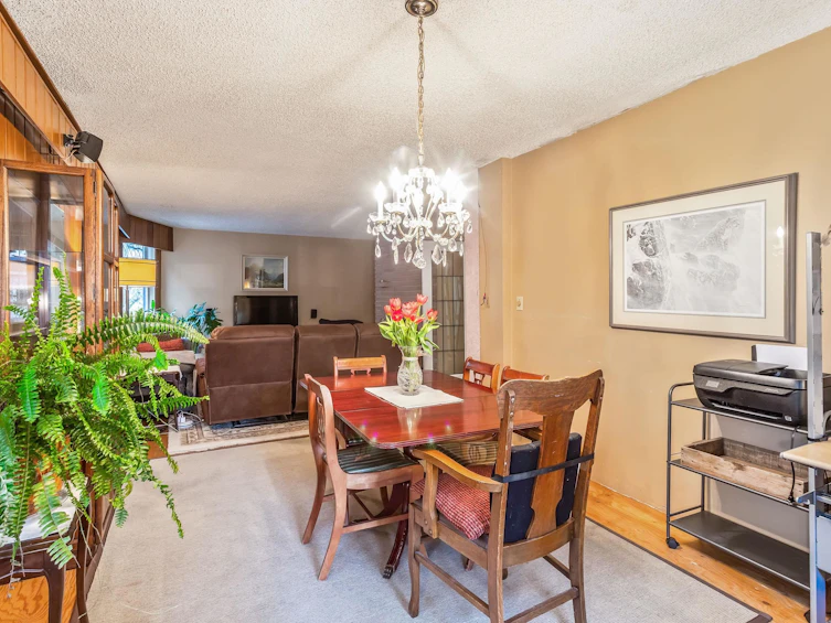 2582 W 6th Avenue, Vancouver, BC, V6K 1W5 - 14