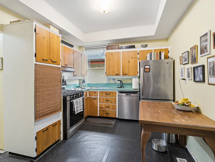 2582 W 6th Avenue, Vancouver, BC, V6K 1W5 - 15