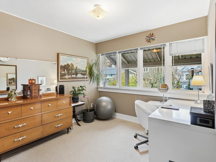 2582 W 6th Avenue, Vancouver, BC, V6K 1W5 - 17