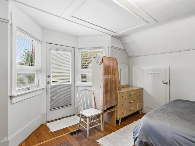 2582 W 6th Avenue, Vancouver, BC, V6K 1W5 - 28