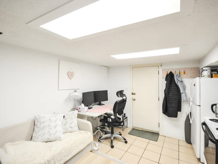 3156 Adanac Street, Vancouver, BC, V5K 2N9 - 20