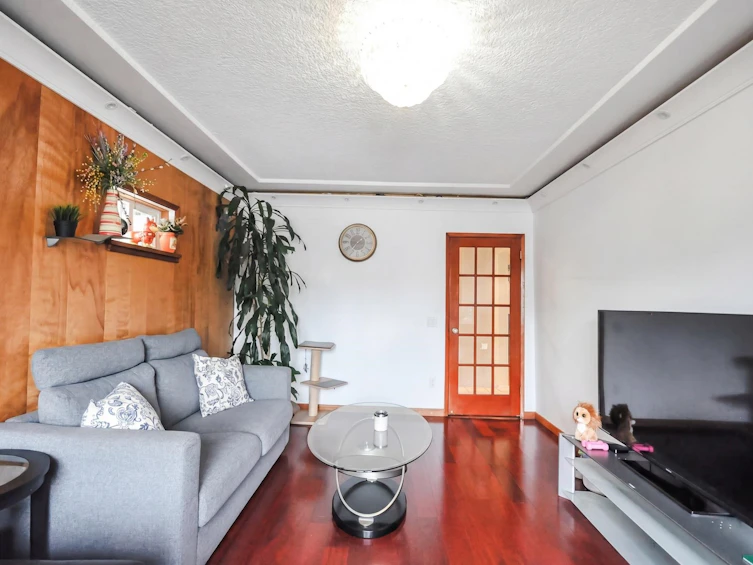 3156 Adanac Street, Vancouver, BC, V5K 2N9 - 5