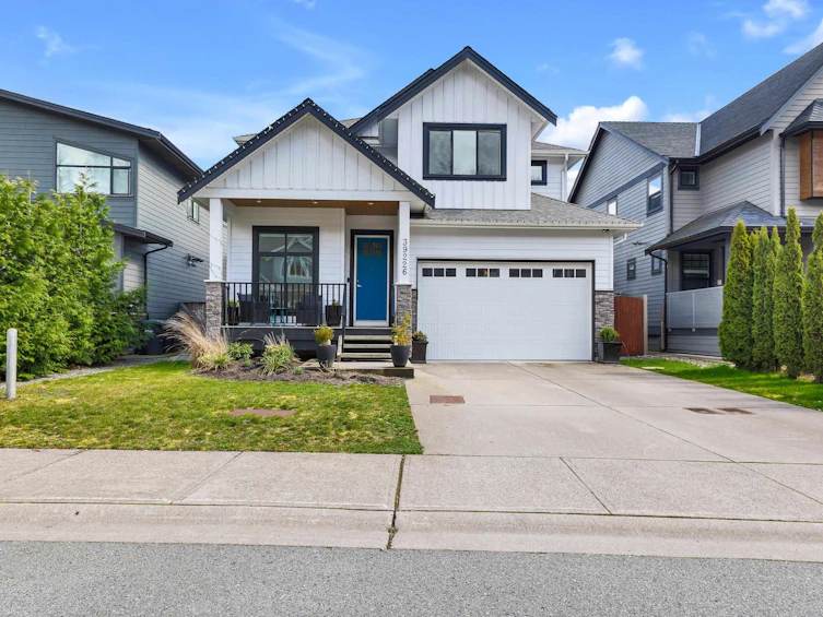 39226 Falcon Crescent, Squamish, BC, V8B 0V8