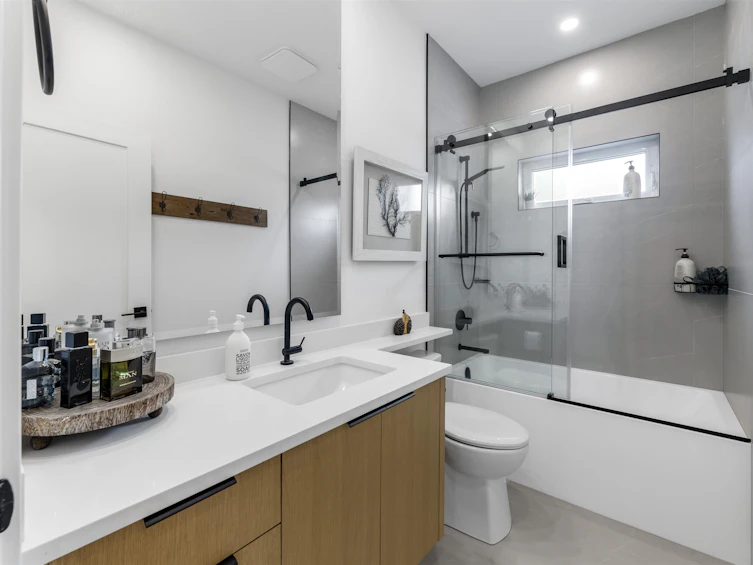 1707 Blaine Avenue, Burnaby, BC, V5A 2L9 - 24