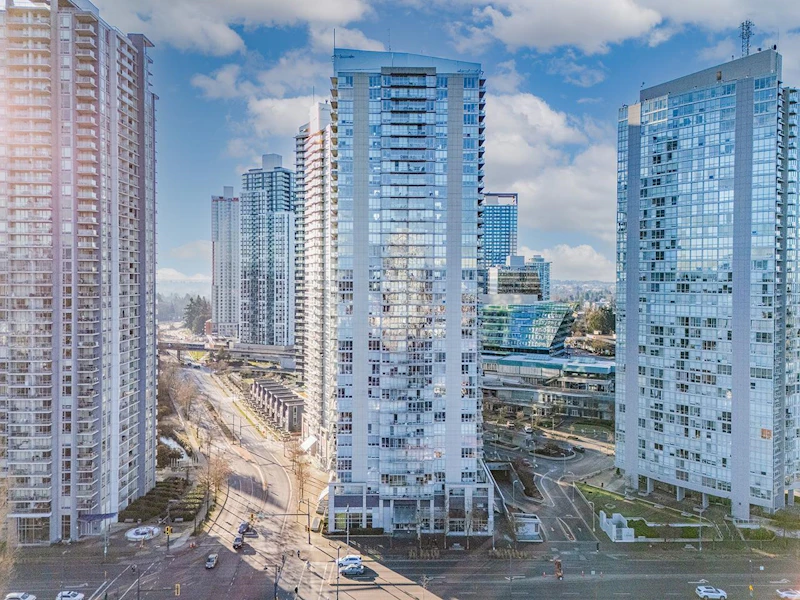 2509 - 13688 100th Avenue, Surrey BC V3T 0G5