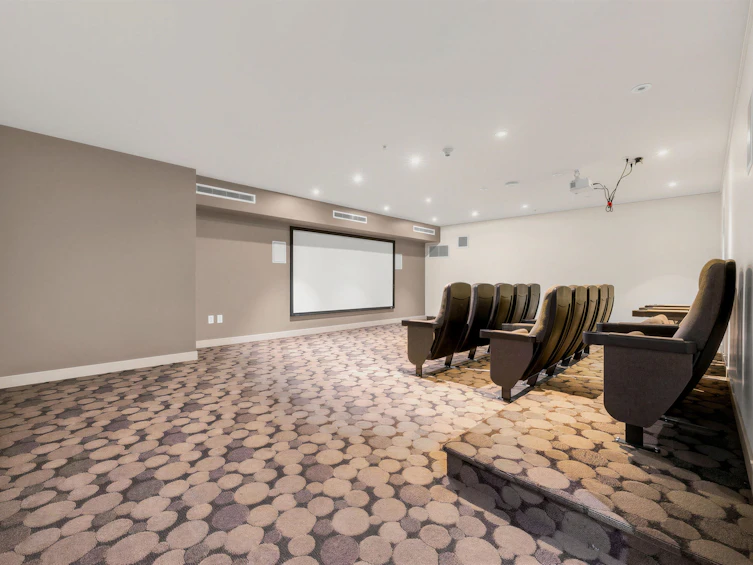 2509-13688 100 Avenue, Surrey, BC, V3T 0G5 - 13