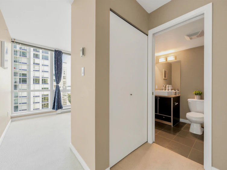 2509-13688 100 Avenue, Surrey, BC, V3T 0G5 - 21