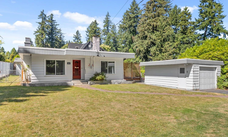 986 Porter Street