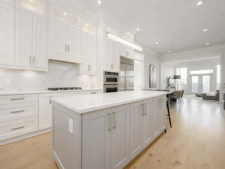 926 Delestre Avenue, Coquitlam, BC, V3K 2G6 - 3