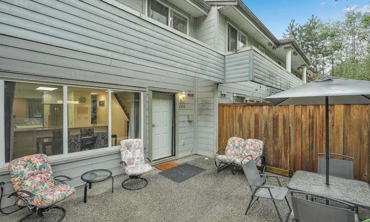 144 Shoreline Circle