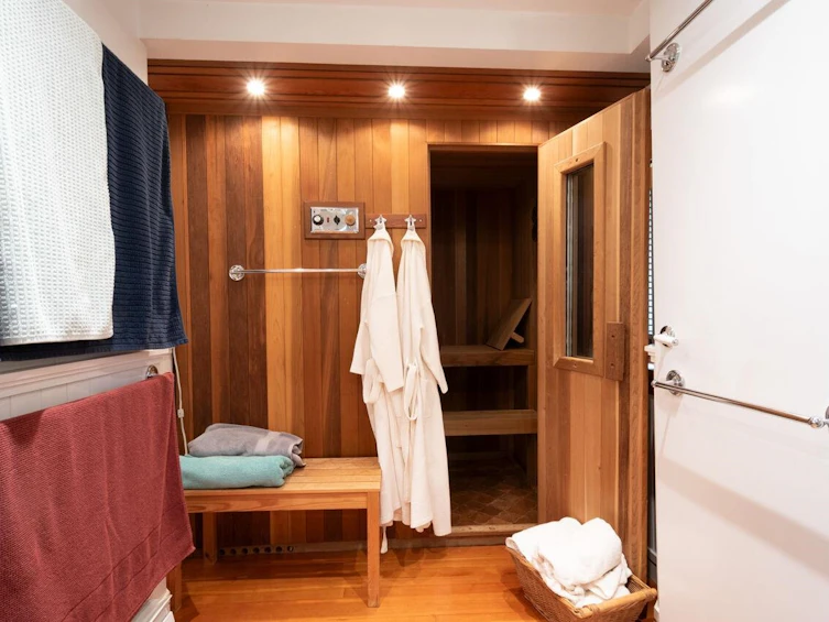 1248 Miller Road, Bowen Island, BC, V0N 1G1 - 17