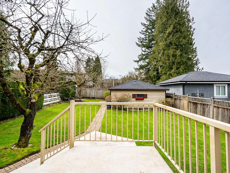 902 Fourth Street, New Westminster, BC, V3L 2W6 - 30