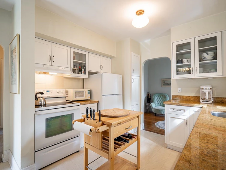902 Fourth Street, New Westminster, BC, V3L 2W6 - 10