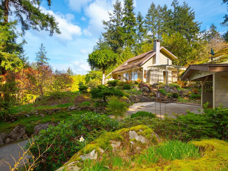 839 Captain's Way, Bowen Island, BC, V0N 1G2 - 2