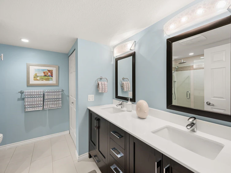 208A-1220 Quayside Drive, New Westminster, BC, V3M 6H1 - 19