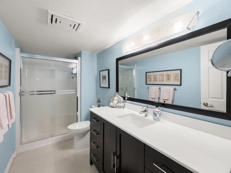 208A-1220 Quayside Drive, New Westminster, BC, V3M 6H1 - 23