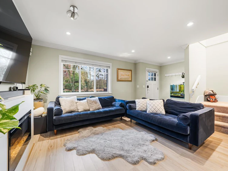 3-6511 No. 2 Road, Richmond, BC, V7C 3L4 - 2