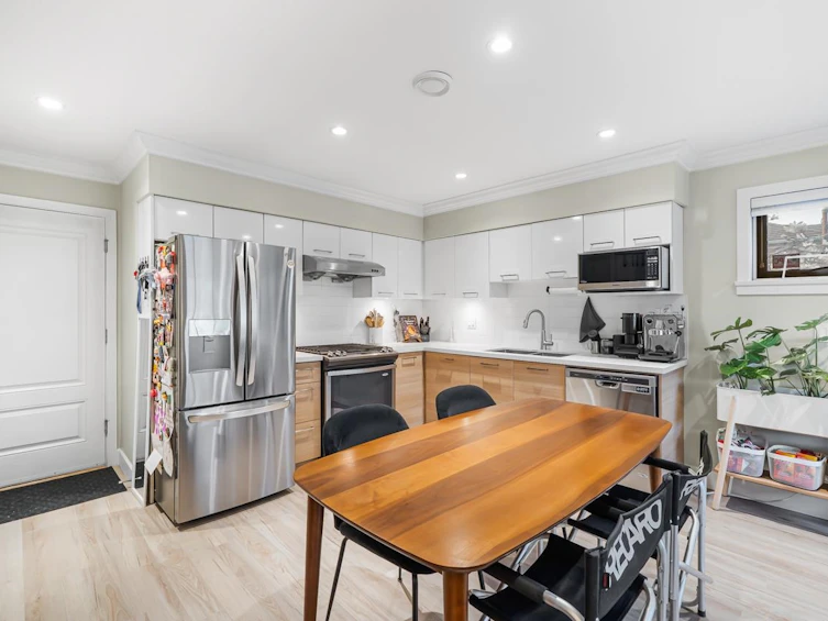 3-6511 No. 2 Road, Richmond, BC, V7C 3L4 - 6