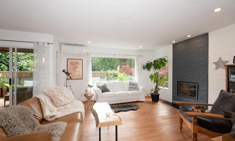 1101 Lenora Road