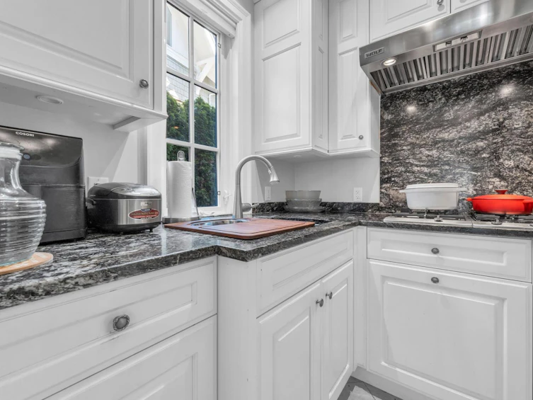 4348 Erwin Drive, West Vancouver, BC, V7V 1H6 - 10