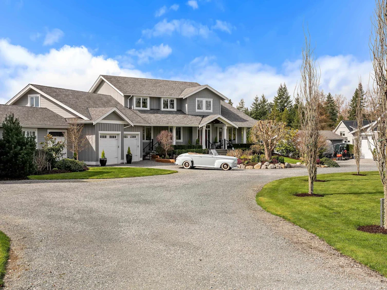 5721 224 Street, Langley, BC, V2Y 2M1