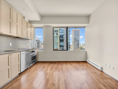 1113-1333 W Georgia Street - 5