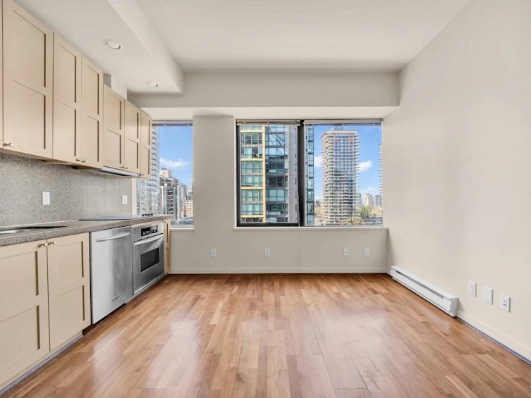 1113-1333 W Georgia Street, Vancouver, BC, V6E 4V3 - 5