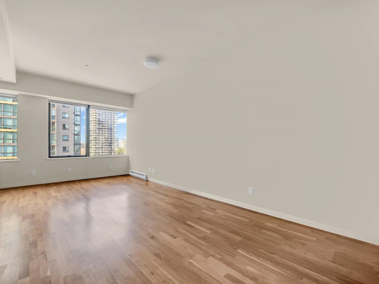 1113-1333 W Georgia Street, Vancouver, BC, V6E 4V3 - 3