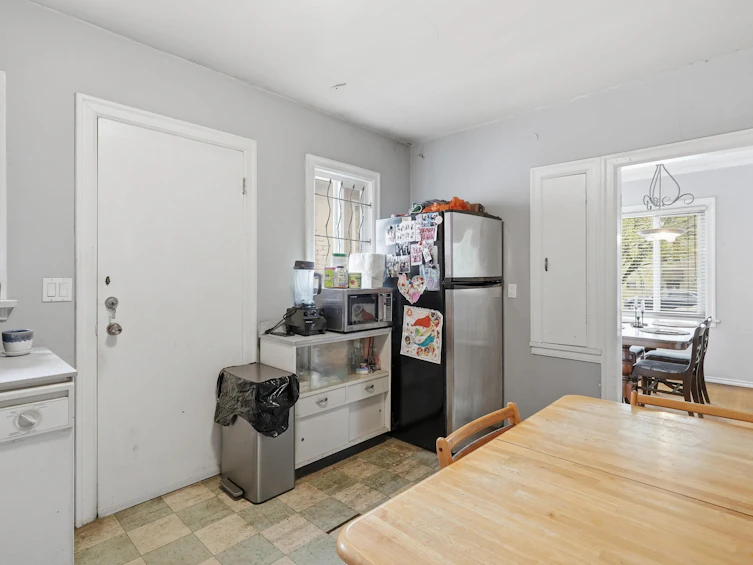 2349 E Pender Street, Vancouver, BC, V5L 1X7 - 13
