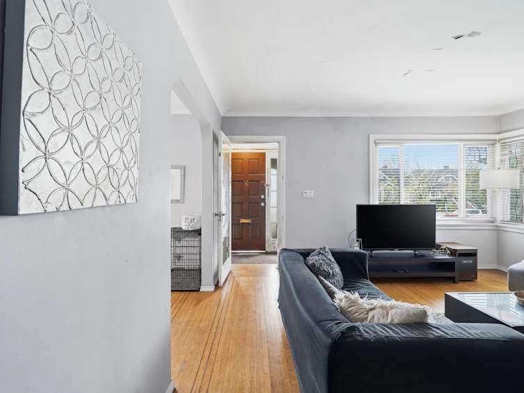 2349 E Pender Street, Vancouver, BC, V5L 1X7 - 11