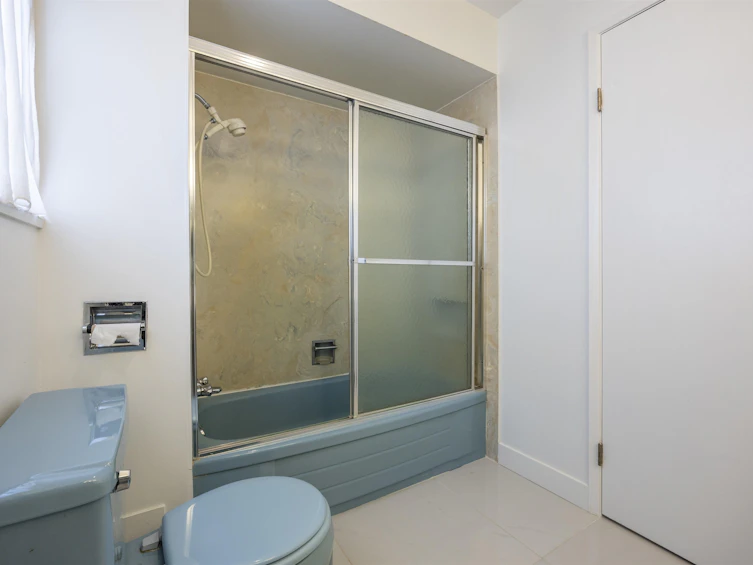 1277 Holdom Avenue, Burnaby, BC, V5B 3V5 - 22