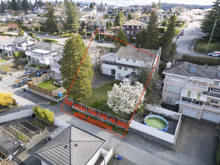 1277 Holdom Avenue, Burnaby, BC, V5B 3V5 - 4