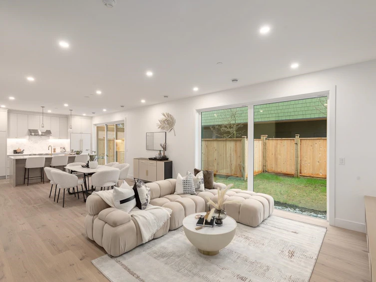 462 E 17th Avenue, Vancouver, BC, V5V 1B1 - 2