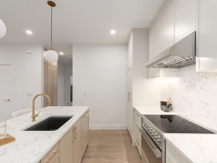 462 E 17th Avenue, Vancouver, BC, V5V 1B1 - 7