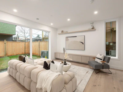 462 E 17th Avenue - 3