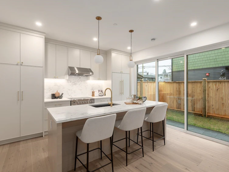 462 E 17th Avenue, Vancouver, BC, V5V 1B1 - 5